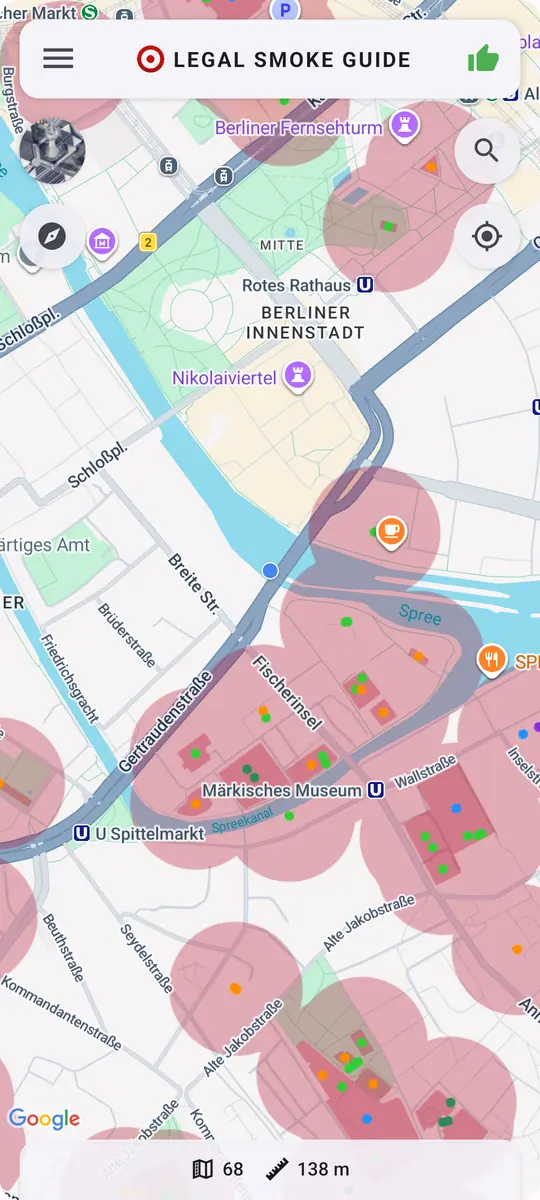 Verbotszonen App: map of central Berlin with cannabis no-consumption zones marked in red; the footer shows 68 zones in view and 138 meters to the nearest facility