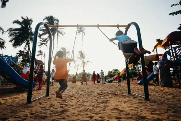 Public area with a 100-meter no-consumption zone around schools and playgrounds